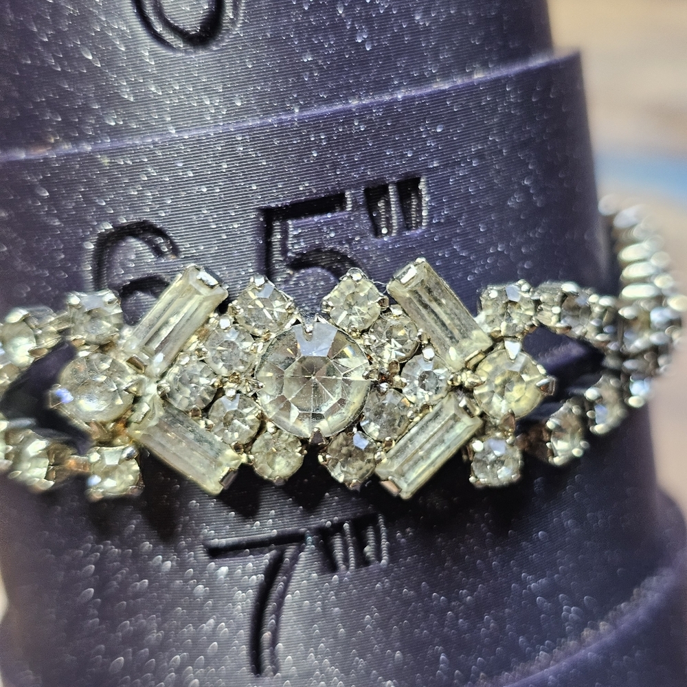 Smart Set Rhinestone Bracelet - Picture 15 of 16